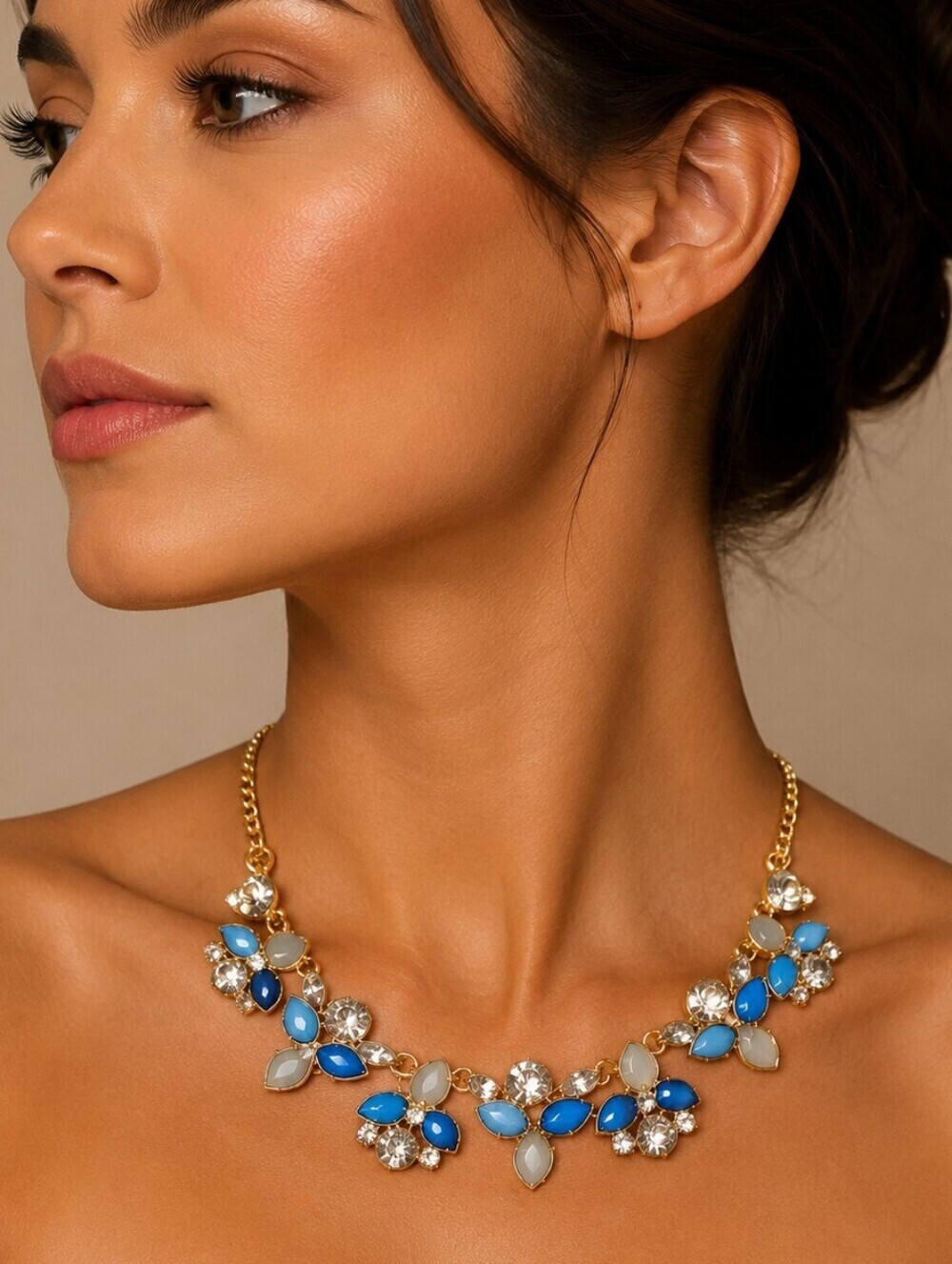 3/$30 Vintage Icy Blue Floral Rhinestone Princess Chain Necklace